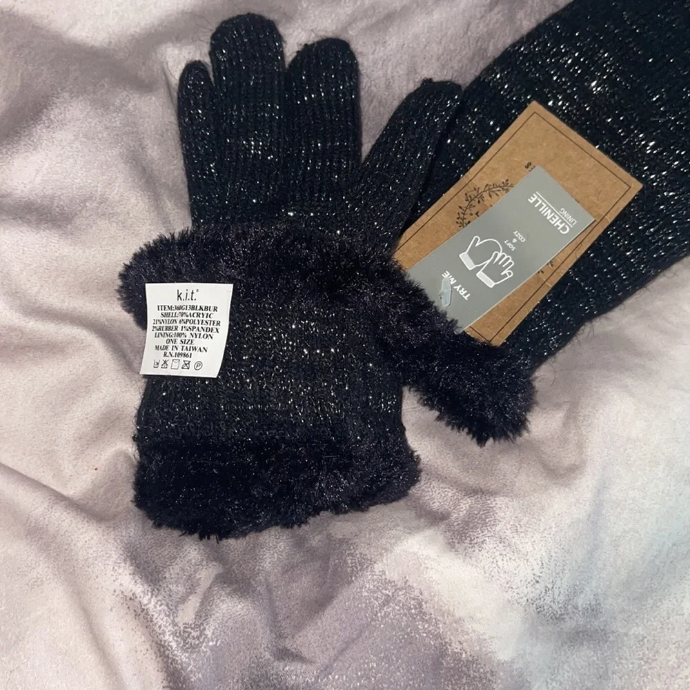 K.I.T extra warm Lined knit gloves chenille silver shimmer